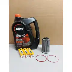 <p>Grunnvarene du b&oslash;r ha ved &aring;rlig service.</p>

<p>1 kanne olje 5W-40<br />
3 stk tennplugg KR9E-G<br />
Oljefilter<br />
O-ring til oljefilter</p>

<p>I tillegg anbefaler vi &aring; ha f&oslash;lgende avhengig av sesong:<br />
619590093, Anti Corrosive spray (Sommersesong)<br />
619590094, Storage Oil (Vinterlagring)</p>
