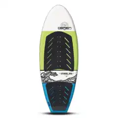 <p>Pike er et lekende lett og mykt softtop brett som er lett &aring; l&aelig;re med samtidig som mer avanserte surfere kan f&aring; stor glede av kj&oslash;reegenskapene.<br />
Den unike konstruksjonen starter med en ultralett kjerne med stringer innpakket i glassfiber og toppet med et skumdekk og glatt bunn.<br />
Dette gir brukeren en myk overflate &aring; kj&oslash;re p&aring; som ikke vil skade b&aring;ten, med ytelsesniv&aring;er n&aelig;r et epoxybrett. Det er virkelig et av de brettene som alle kan glede seg over.</p>

<p>Egenskaper<br />
-Cruiser Series &ndash; Glatt og lett &aring; surfe p&aring; hele dagen<br />
-Soft Top &ndash; Myk, polstret toppflate og kanter som minimerer sjansene for &aring; skade brettet, deg selv eller noe annet<br />
-Firkantet hekk<br />
-Split EVA Padding<br />
-3 FCS-kompatible finnebokser<br />
-58 tommer (147 cm.)</p>
