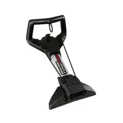 <p data-end="424" data-start="67">Dette allsidige vannsporttilbeh&oslash;ret er en ekte <strong data-end="131" data-start="114">3-i-1-l&oslash;sning</strong> som kombinerer <strong data-end="224" data-start="147">trekkb&oslash;yle (tow pylon), h&aring;ndtak for spotter og stativ for vannsportutstyr</strong> i &eacute;n og samme enhet. <strong data-end="265" data-start="246">Sea-Doo Tow Pro</strong> gir mer moro ved trekking av wakeboard, wakeskate og tube med et h&oslash;yere festepunkt for tauet, samtidig som spotteren f&aring;r trygg st&oslash;tte med ergonomiske h&aring;ndtak.</p>

<p data-end="639" data-start="426">L&oslash;sningen gj&oslash;r det enkelt &aring; b&aelig;re brettet ut til &aring;pent vann, og med medf&oslash;lgende stropp holder du tauet ryddig og lett tilgjengelig.<br data-end="559" data-start="556" />
<strong data-end="568" data-start="559">Merk:</strong> Tow Pro er ikke kompatibel med Spark for 3 LinQ Base Installation Kit.</p>

<p data-end="700" data-is-last-node="" data-is-only-node="" data-start="641">T&oslash;r &aring; gj&oslash;re noe annerledes p&aring; vannet &ndash; med Sea-Doo Tow Pro.</p>
