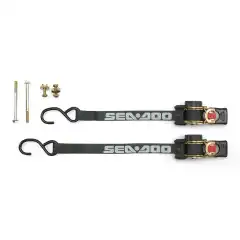 <h3 data-end="159" data-start="91">Fastmonterbare, uttrekkbare lastestropper med skralle (Bolt-On&reg;)</h3>

<ul data-end="800" data-start="161">
	<li data-end="224" data-start="161">
	<p data-end="224" data-start="163">Perfekt for transport av vannscooter eller sikring av last.</p>
	</li>
	<li data-end="324" data-start="225">
	<p data-end="324" data-start="227">Enkel montering: boltes fast p&aring; alle plane flater<br data-end="279" data-start="276" />
	(f.eks. lasteplan p&aring; pickup eller ramme).</p>
	</li>
	<li data-end="467" data-start="325">
	<p data-end="467" data-start="327">1&rdquo; x 6&rsquo; (2,5 cm x 1,83 m) stropp med kraftige s&oslash;mmer som gir<br data-end="390" data-start="387" />
	arbeidsbelastning p&aring; 500 lb (226 kg) og bruddstyrke p&aring; 1 500 lb (680 kg).</p>
	</li>
	<li data-end="669" data-start="468">
	<p data-end="669" data-start="470">Praktisk uttrekksfunksjon med trykknapp som automatisk slipper, ruller inn<br data-end="547" data-start="544" />
	og oppbevarer stroppen, mens skrallemekanismen strammer stroppen sikkert<br data-end="624" data-start="621" />
	for &aring; feste kj&oslash;ret&oslash;y eller last p&aring; plass.</p>
	</li>
	<li data-end="784" data-start="670">
	<p data-end="784" data-start="672">Gummibelagt skralleh&aring;ndtak gir godt grep, og kroken er vinylbelagt for &aring;<br data-end="747" data-start="744" />
	beskytte overflaten den festes i.</p>
	</li>
	<li data-end="800" data-start="785">
	<p data-end="800" data-start="787">Selges i par.</p>
	</li>
</ul>
