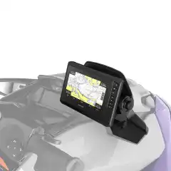 <h3 data-end="213" data-start="147">Garmin ECHOMAP&trade; UHD2 72sv &ndash; 7" GPS/kartplotter for vannscooter</h3>

<p data-end="430" data-start="215">Utforsk farvannene med h&oslash;y presisjon med <strong data-end="285" data-start="256">Garmin ECHOMAP&trade; UHD2 72sv</strong>. Denne GPS/kartplotteren for vannscooter har en <strong data-end="356" data-start="334">7" ber&oslash;ringsskjerm</strong> som er lett &aring; lese i direkte sollys, og gir enkel og intuitiv navigasjon.</p>

<p data-end="816" data-start="432">Enheten leveres med hurtigfeste for rask montering og enkel av- og p&aring;taking. Forh&aring;ndslastede kart gir god grunnleggende navigasjon, og du kan oppgradere med <strong data-end="614" data-start="589">BlueChart&reg; g3 sj&oslash;kart</strong> (selges separat) for detaljert kystkartlegging. Med innebygd <strong data-end="685" data-start="676">Wi-Fi</strong> kan ruter og data deles med kompatible ECHOMAP-enheter, og enheten kan kobles mot <strong data-end="791" data-start="768">ActiveCaptain-appen</strong> for utvidede funksjoner.</p>

<p data-end="838" data-start="818"><strong data-end="838" data-start="818">Kort oppsummert:</strong></p>

<ul data-end="1080" data-start="839">
	<li data-end="874" data-start="839">
	<p data-end="874" data-start="841">7" sollyslesbar ber&oslash;ringsskjerm</p>
	</li>
	<li data-end="922" data-start="875">
	<p data-end="922" data-start="877">Hurtigfeste for enkel montering/demontering</p>
	</li>
	<li data-end="947" data-start="923">
	<p data-end="947" data-start="925">Forh&aring;ndslastede kart</p>
	</li>
	<li data-end="986" data-start="948">
	<p data-end="986" data-start="950">St&oslash;tte for BlueChart&reg; g3 (tilvalg)</p>
	</li>
	<li data-end="1030" data-start="987">
	<p data-end="1030" data-start="989">Innebygd Wi-Fi for deling av ruter/data</p>
	</li>
	<li data-end="1080" data-start="1031">
	<p data-end="1080" data-start="1033">Ideell GPS/kartplotter for vannscooter og b&aring;t</p>
	</li>
</ul>
