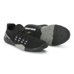 <p data-end="158" data-start="0">Hopp ut i det ultimate vann-eventyret med <strong data-end="64" data-start="42">Sea-Doo Aqua Shoes</strong>! Disse lette skoene t&oslash;rker raskt og gir god komfort n&aring;r du beveger deg mellom vann og land.</p>

<p data-end="333" data-start="160">Den <strong data-end="205" data-start="164">sklisikre og ikke-merkende ytters&aring;len</strong> gir godt grep p&aring; ulike underlag, mens <strong data-end="265" data-start="244">dreneringshullene</strong> s&oslash;rger for at vannet renner ut og holder f&oslash;ttene mer komfortable.</p>

<p data-end="535" data-is-last-node="" data-is-only-node="" data-start="335">Enten du kj&oslash;rer vannscooter, utforsker skj&aelig;rg&aring;rden eller bare rusler langs stranden, er disse <strong data-end="470" data-start="429">lave vannskoene utviklet for PWC-bruk</strong> en perfekt f&oslash;lgesvenn for alle dine vannaktiviteter i varmt v&aelig;r.</p>
